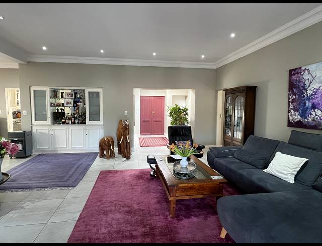 4 BEDROOM HOUSE FOR SALE IN WATERKLOOF